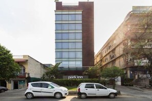 Exterior - Park Inn Gurgaon (Gurugram)