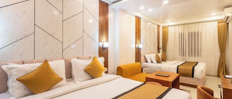 Family Room, City View | Free WiFi