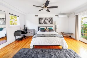 3 habitaciones, caja de seguridad en la habitación y escritorio