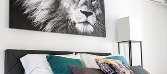 Modern 3BR Townhouse with Private Rooftop & Parking Minutes to NYC