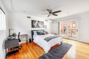 3 bedrooms, in-room safe, desk, iron/ironing board