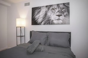 3 bedrooms, iron/ironing board, travel cot, free WiFi