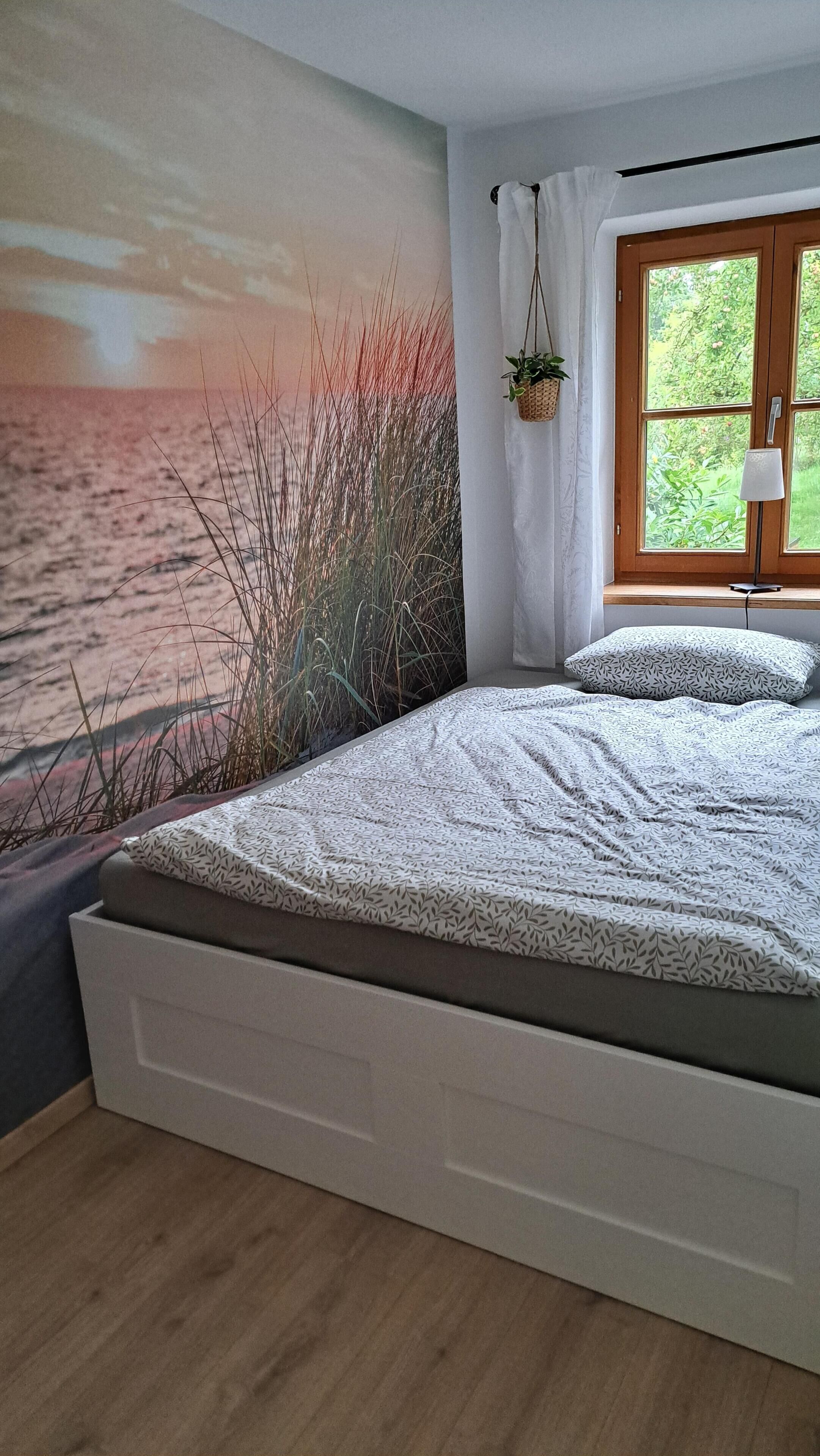 2 bedrooms, bed sheets