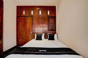 Standard Double Room | Bed sheets