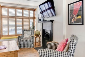 Living area - Brighton Seaside 3 Bed Retreat (Brighton and Hove)