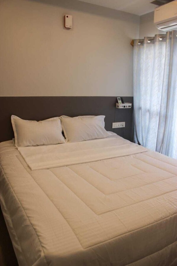 Habitación doble Deluxe, vista a la ciudad | Wifi gratis 