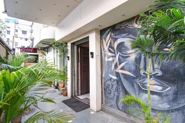 Exterior detail - Brill Maner Residency (Barasat)