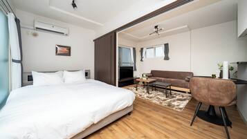 Planxa i posts de planxar i wifi gratuïta