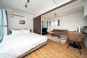 アイロン / アイロン台、WiFi (無料)