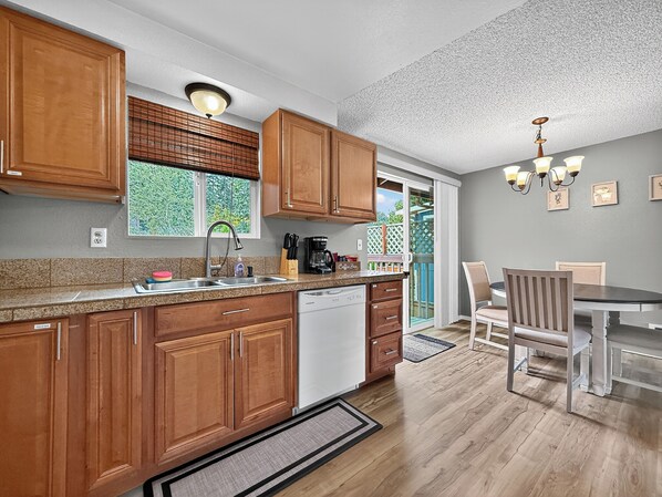 Microwave, oven, stovetop, dishwasher