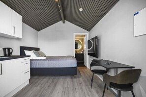 Deluxe-Doppelzimmer, Balkon, Meerblick | Kostenloses WLAN, Rollstuhlgeeignet