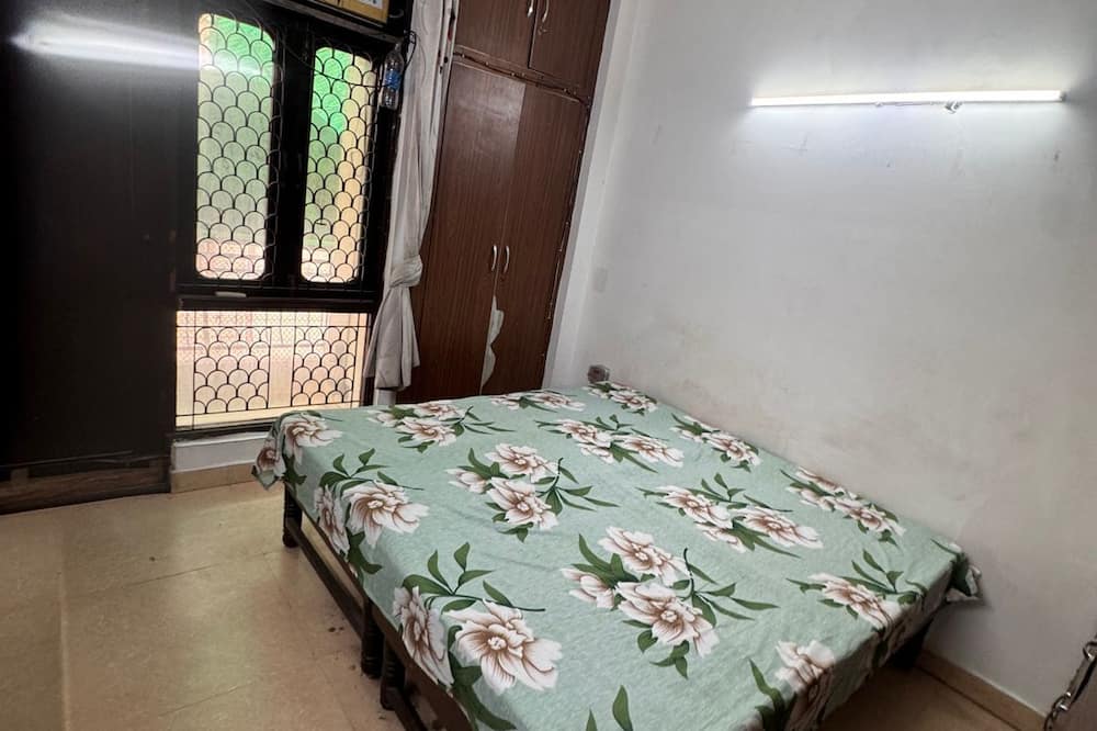 Urban ease homestay