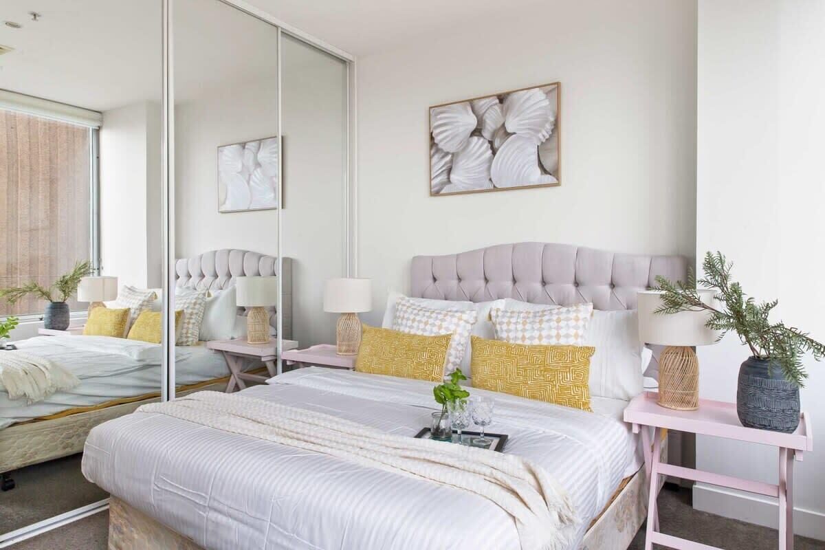Apartment (2 Bedrooms) | Front of property