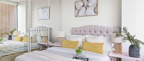 Apartment (2 Bedrooms) | Front of property