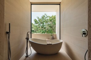Deluxe Villa, 2 Bedrooms, Private Pool, Pool View | Deep soaking bathtub