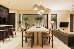 Deluxe Villa, 2 Bedrooms, Private Pool, Pool View | Dining room
