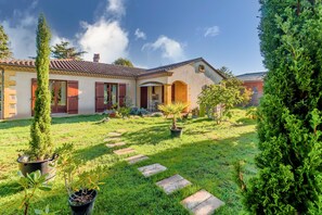 Exterior - Holiday Home Rive Gauche near Bergerac (Bergerac)