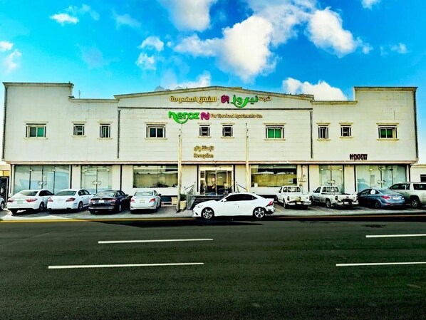 Façana frontal de l'allotjament