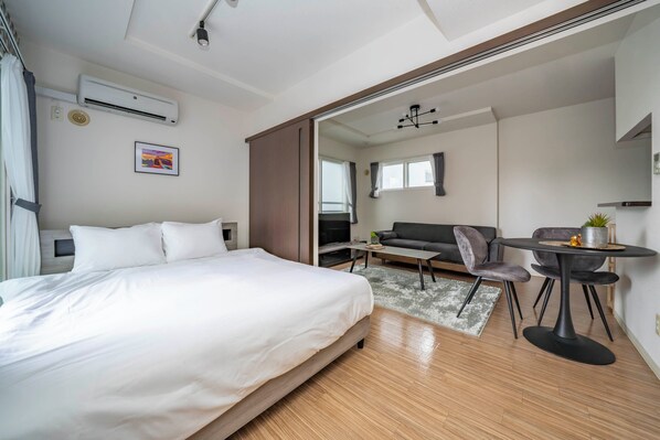 Iron/ironing board, free WiFi