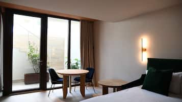 4 makuuhuonetta, silitysrauta/-lauta, Wi-Fi, vuodevaatteet