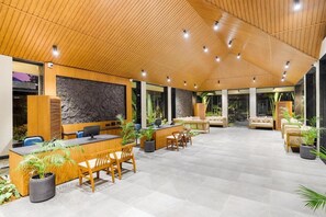 Lobby - Club Mahindra Pavagadh (Halol)