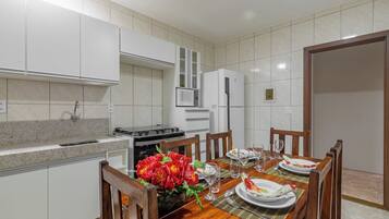 Microones, forn i placa de cuina