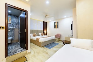 Premium Room | Free WiFi - Prince Diamond Hotel (Varanasi)