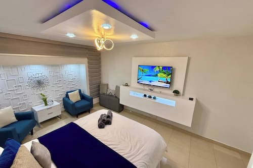 2 bedrooms