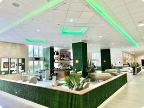 Apartment, 2 Bedrooms, Accessible, Balcony | Lounge