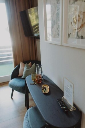 Family Room, Balcony, Courtyard View | Interior - Haggn&Co (Neukirchen)