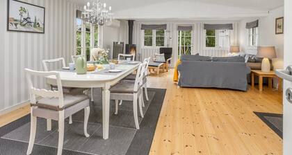 "Fernandine" - 400m from the sea by Interhome