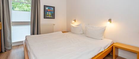 2 bedrooms, WiFi, bed sheets