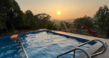 Hillock Vista by Triptastic Holidaze