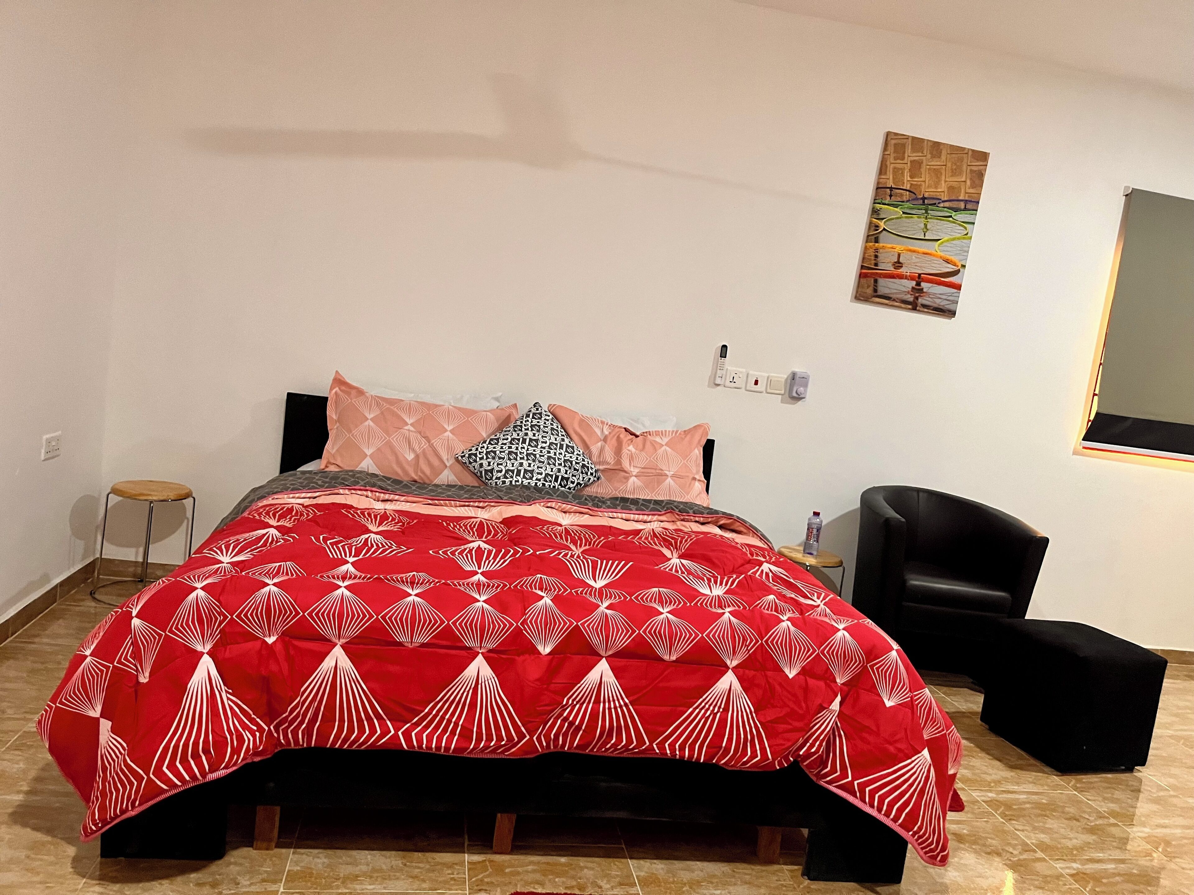 1 bedroom, internet, bed sheets