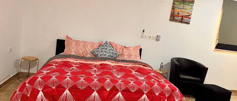 1 bedroom, internet, bed sheets