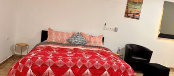 Marvelous apartment with AC in vibrant Somanya
