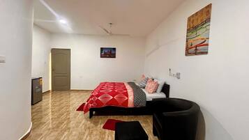 1 bedroom, internet, bed sheets