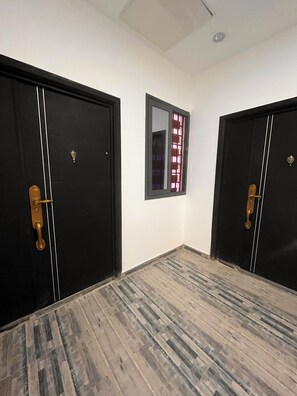 Interior - Marvelous apartment with AC in vibrant Somanya (Somanya)