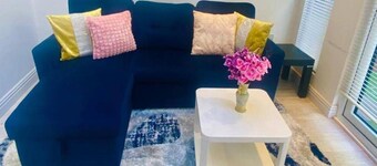 House - Sleeps 8 - Garden - Parking