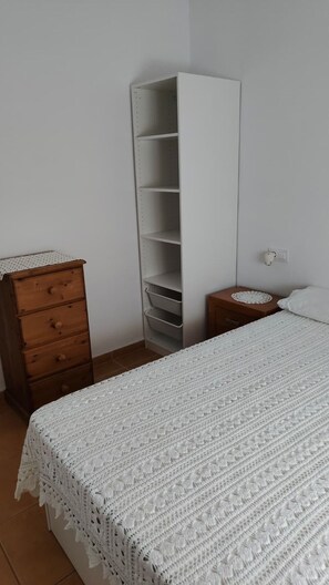 3 sovrum, strykjärn/strykbräda, internet och sängkläder