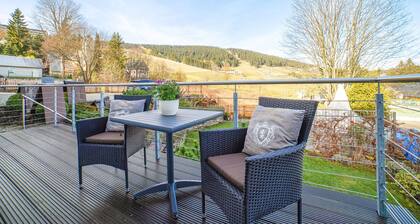 Apartment 1 - direct view of the Fichtelberg, on the ski slope, quiet, central