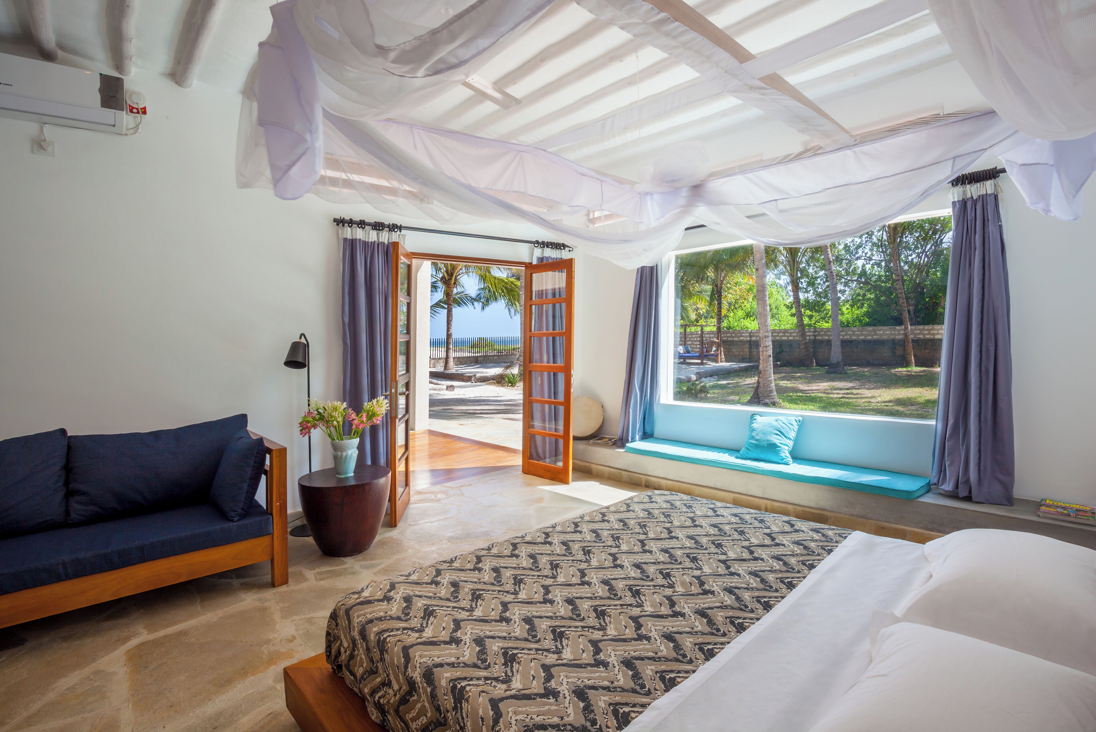 2 عدّة غرف نوم وخدمة الإنترنت