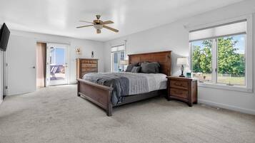 4 bedrooms, iron/ironing board, travel crib, WiFi