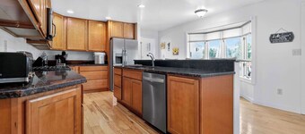 Grass Lake Retreat with Game Room & Fire Pit