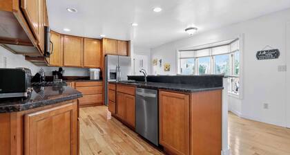 Grass Lake Retreat with Game Room & Fire Pit