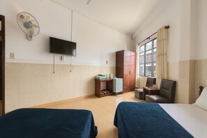 Habitació doble o amb dos llits individuals estàndard | Wifi gratuïta 