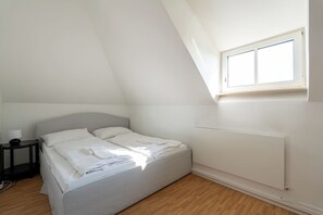 Apartment, 1 Queen-Bett und Schlafsofa, Flussblick | Kostenloses WLAN