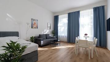Apartment, Mehrere Betten, Stadtblick | Kostenloses WLAN