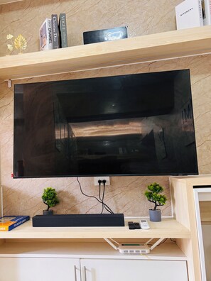 Room, 1 Bedroom, Balcony | Room amenity