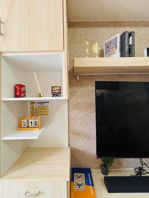 Room, 1 Bedroom, Balcony | Interior